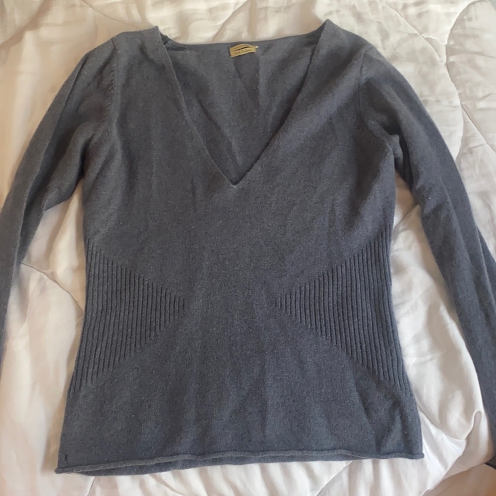 100% CASHMERE SWEATER